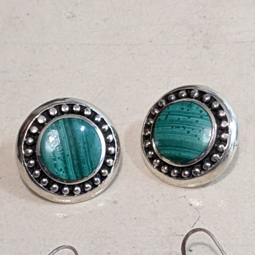 Native American Sterling Malachite Cabochon Stud Earrings 12g